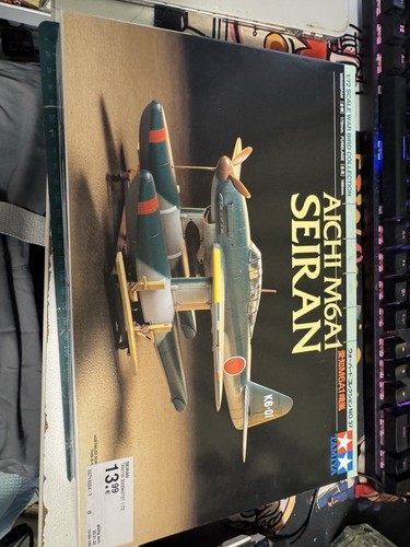 Tamiya 60737 aichi - tamiya, seiran
